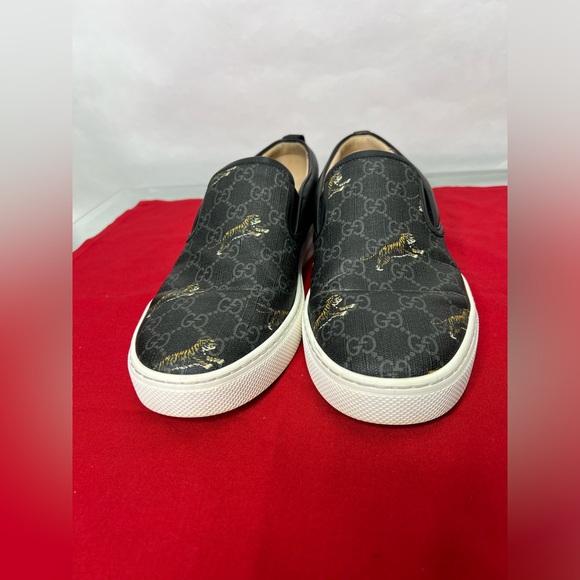 Gucci Tiger Slip on Monogram GG Print - Picture 4 of 10
